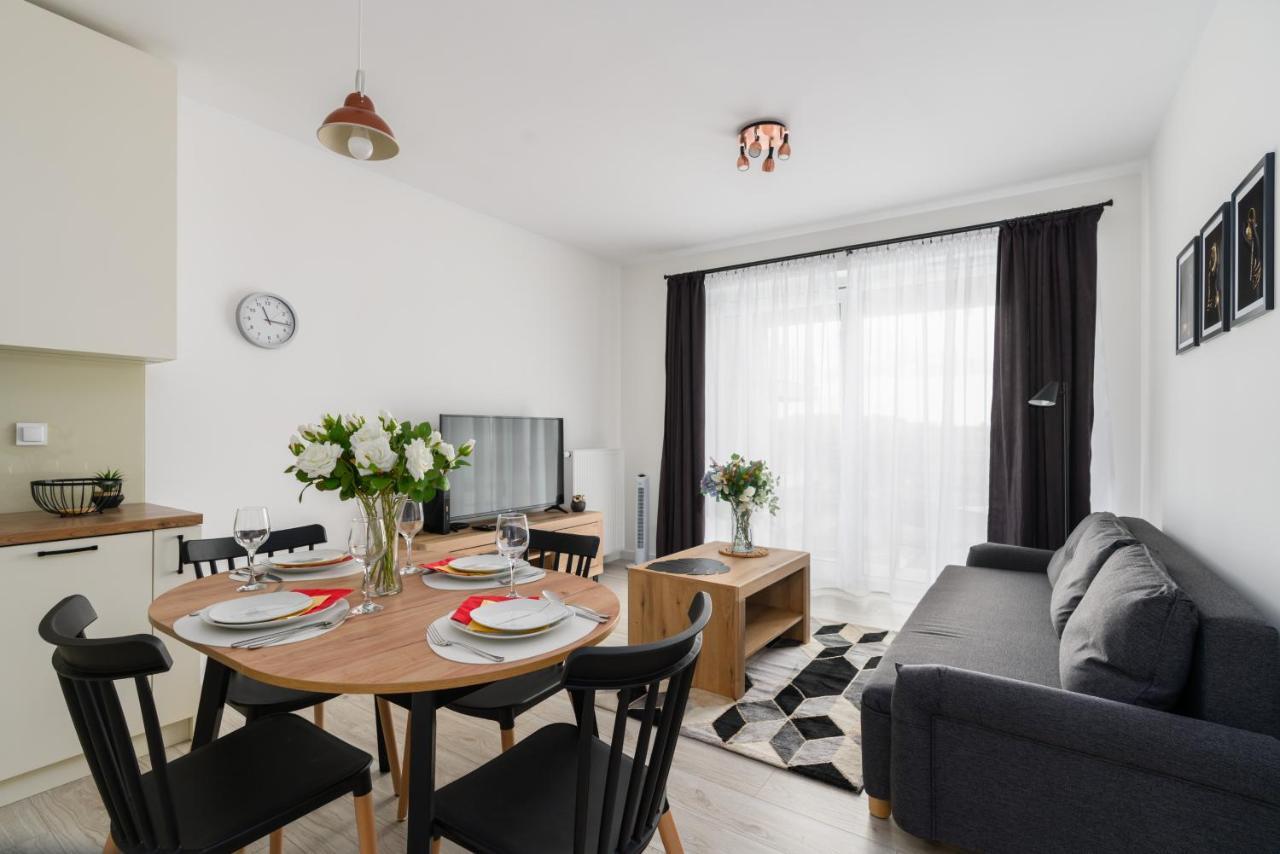Premium Apartments Poznan Airport By Noclegi Renters Eksteriør billede