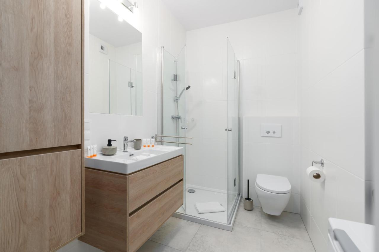 Premium Apartments Poznan Airport By Noclegi Renters Eksteriør billede