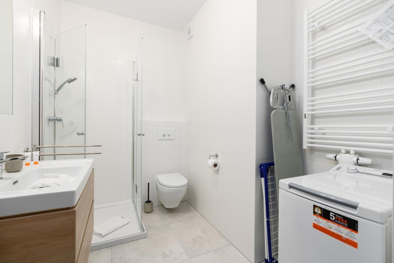 Premium Apartments Poznan Airport By Noclegi Renters Eksteriør billede