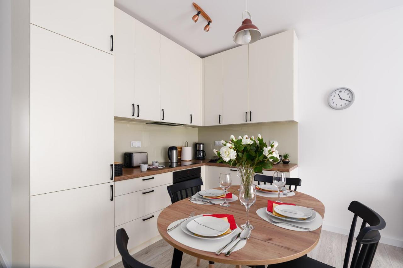 Premium Apartments Poznan Airport By Noclegi Renters Eksteriør billede